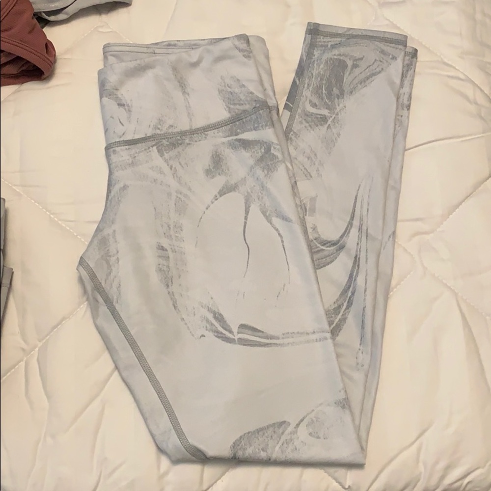 Alo leggings size small new without tags